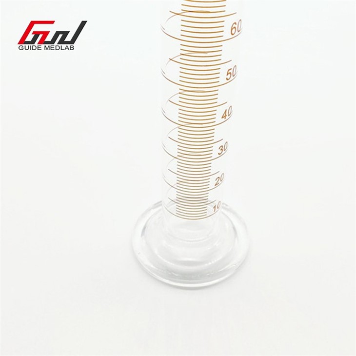 5 graduated glass cylinder lab